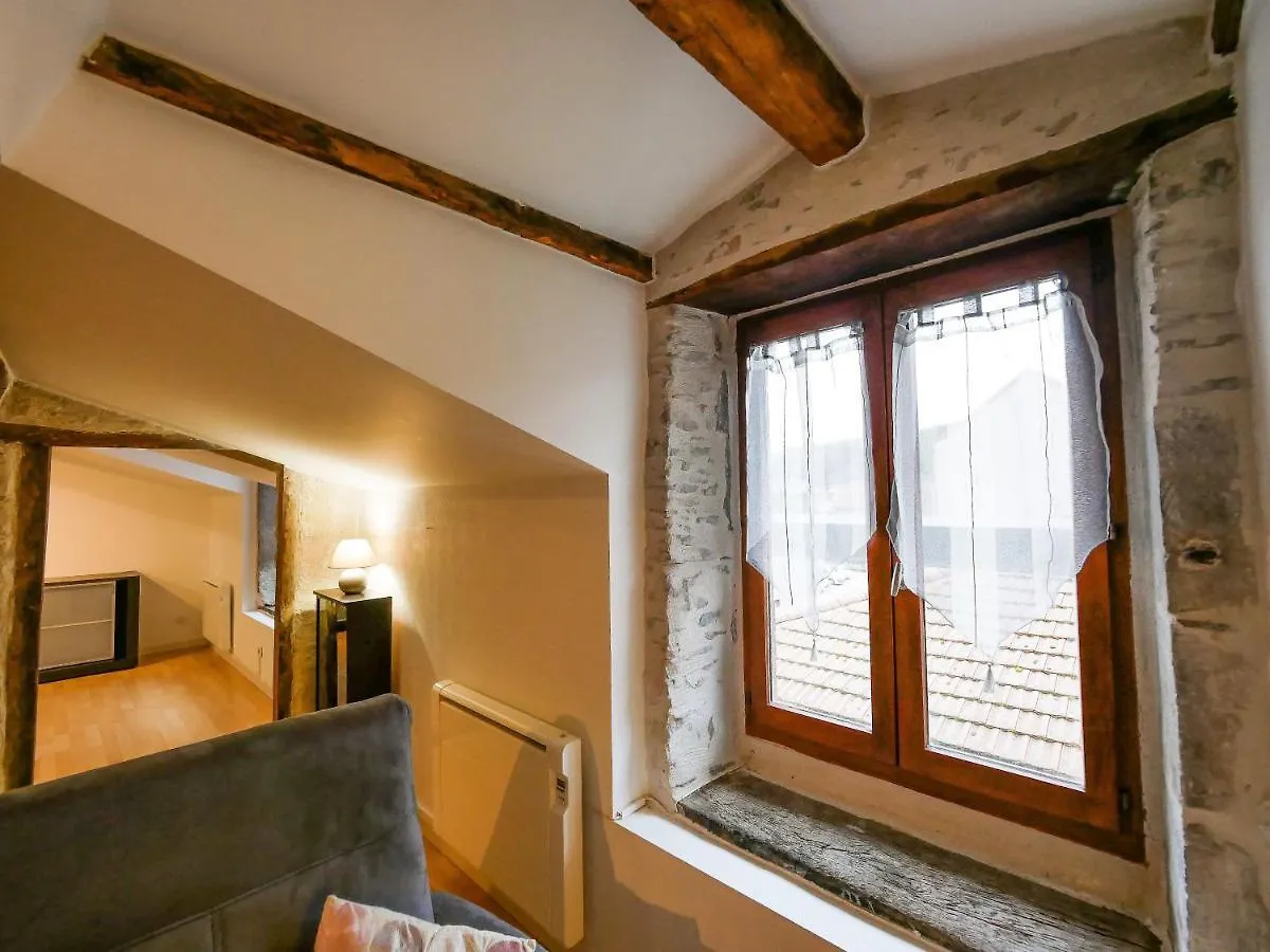 Gîte des Halles - gitesdesbalcons-com Crémieu Appartement